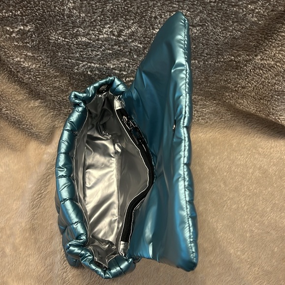 THINK ROYLN The Bar Bag - Picture 12 of 17